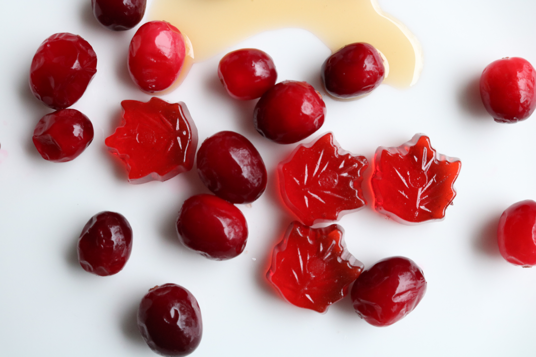 Cranberry Maple Candy Lollipop maple sucker Pollipop Canada gift souvenir